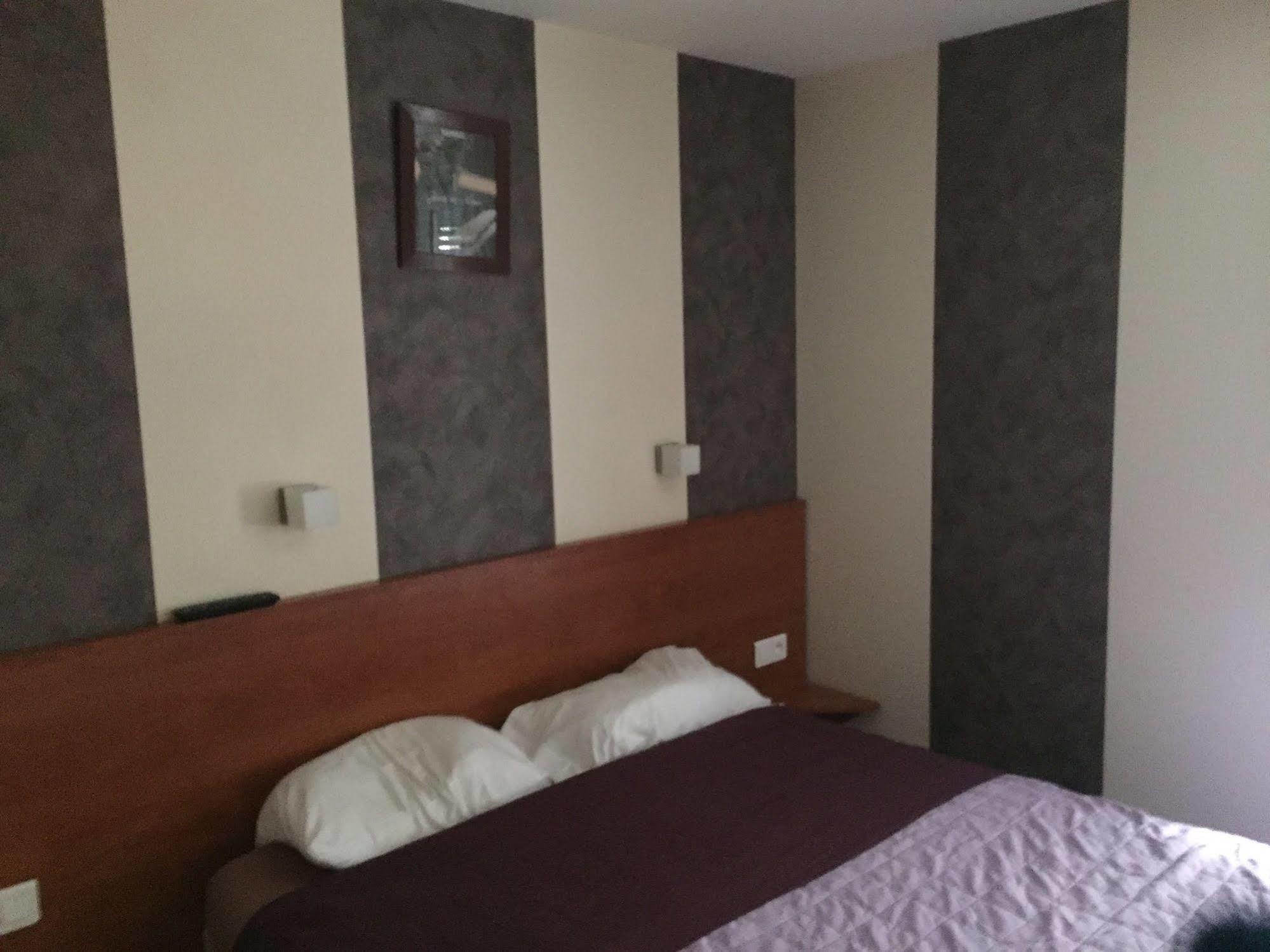 Fasthotel Nimes קסארג מראה חיצוני תמונה