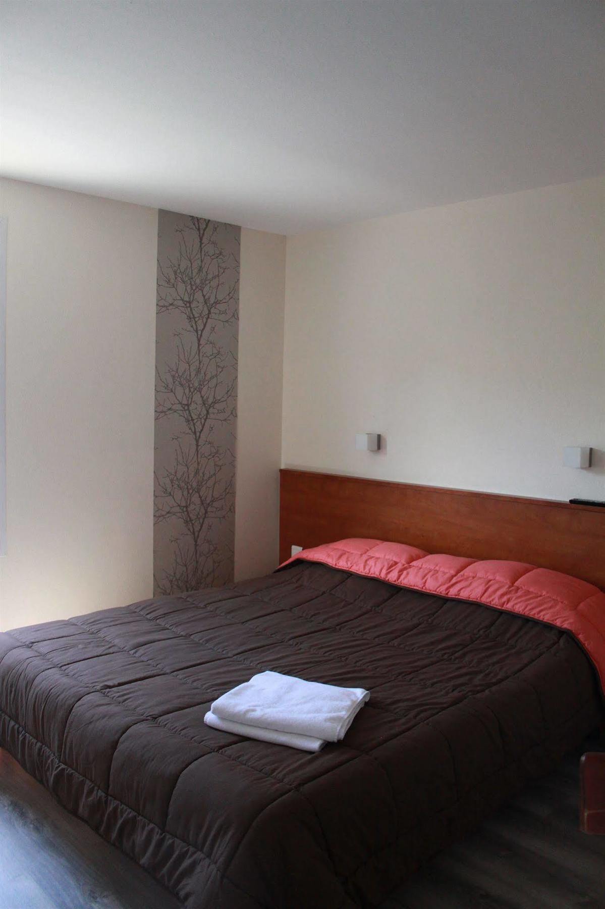 Fasthotel Nimes קסארג מראה חיצוני תמונה